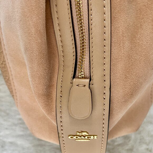 Coach Edie 42 Pebble Leather & Suede (Large) - Picture 8 of 11